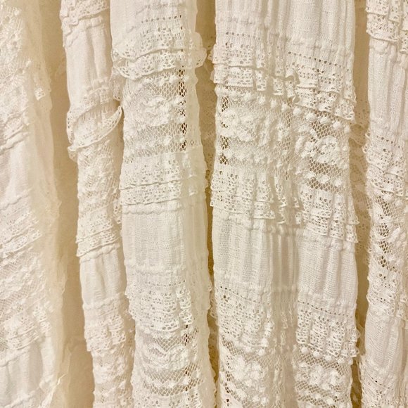 Maxi lace skirt - Picture 2 of 6